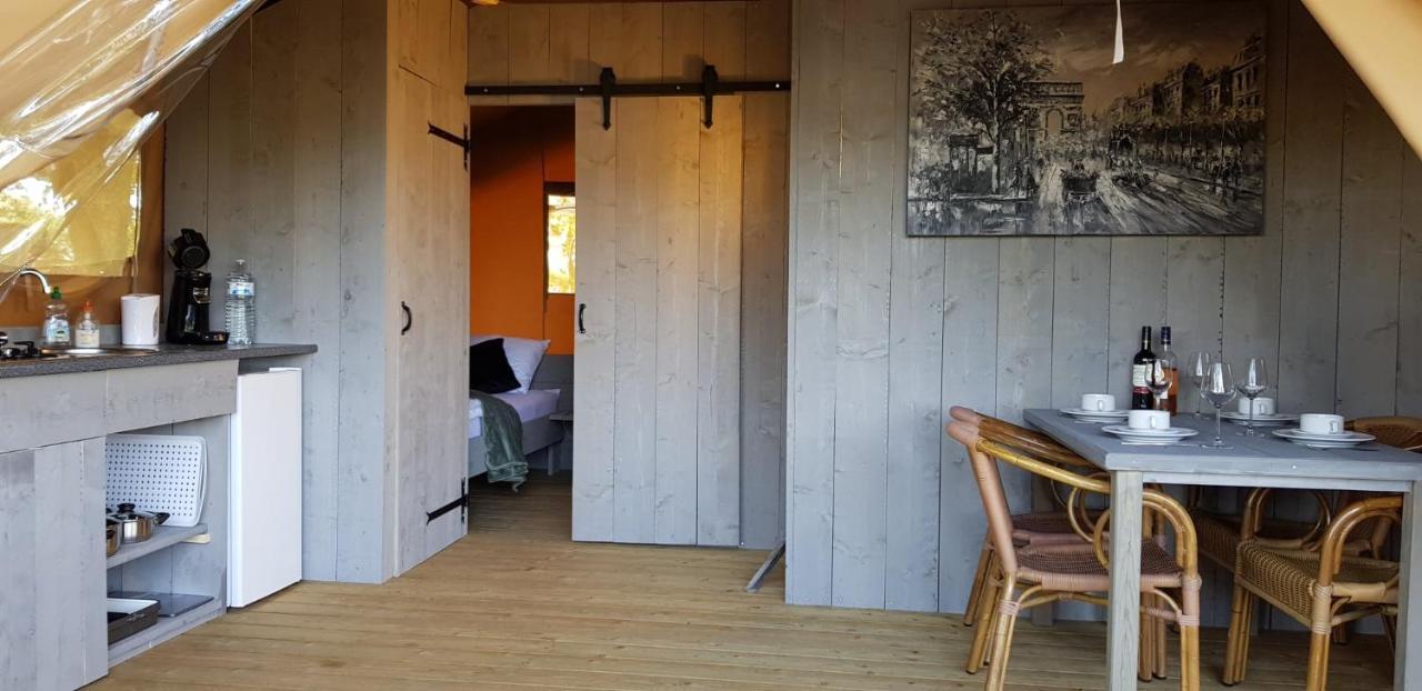 Glamping Les Arbres, Luxe Safaritent Met Zwembad Cronat 외부 사진