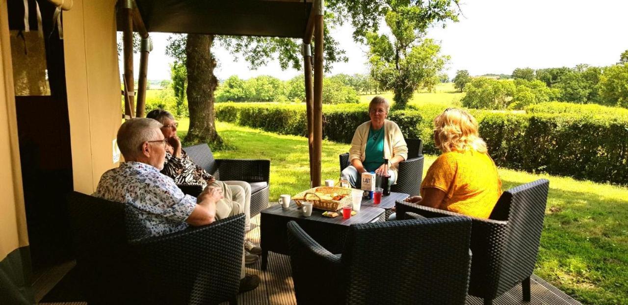 Glamping Les Arbres, Luxe Safaritent Met Zwembad Cronat 외부 사진